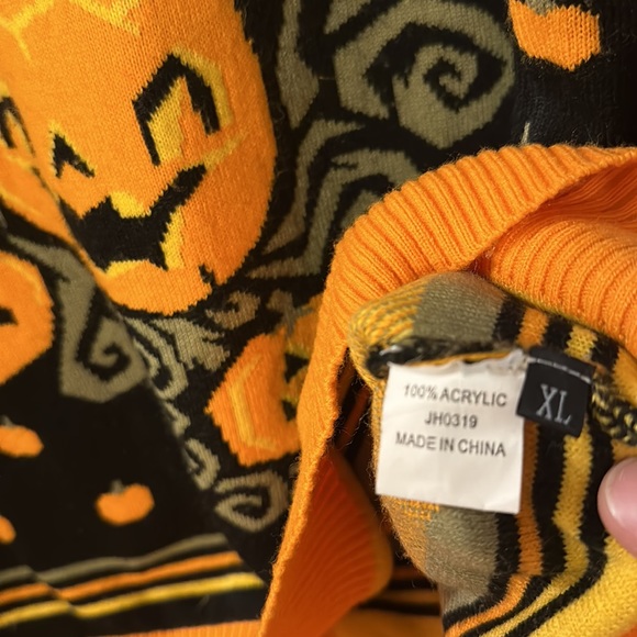 Fun.com Halloween Pumpkin Jack-O-Lantern Ugly Sweater Black Orange Size XL - Picture 7 of 11